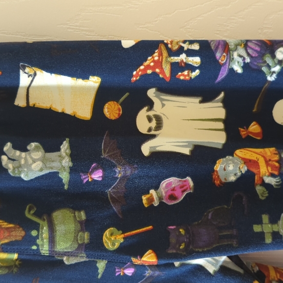 LuLaRoe Tween Halloween leggings - Picture 2 of 4
